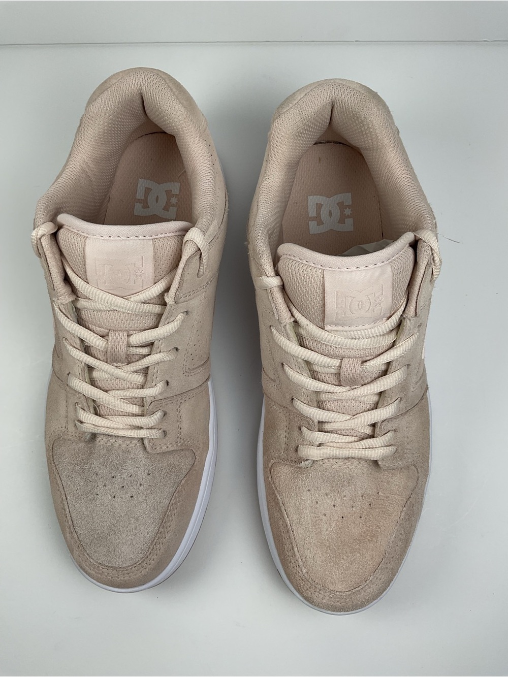 DC Manteca 4 Women’s Size 10 Beige Suede Skate Sneakers Casual Shoes - Picture 5 of 12